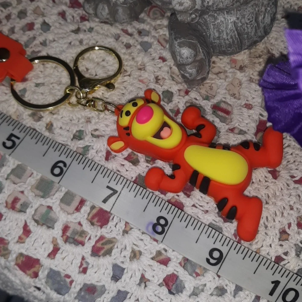 🆕DISNEY'S OFFICIALLY LICENSED TIGGER  KEYCHAIN